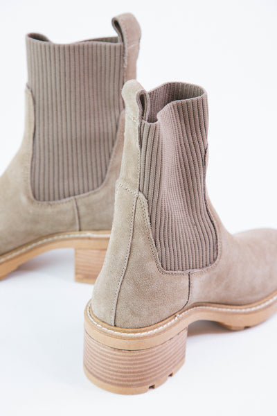 Kiley Pull On Chelsea Boot, Taupe Suede | Steve Madden – North