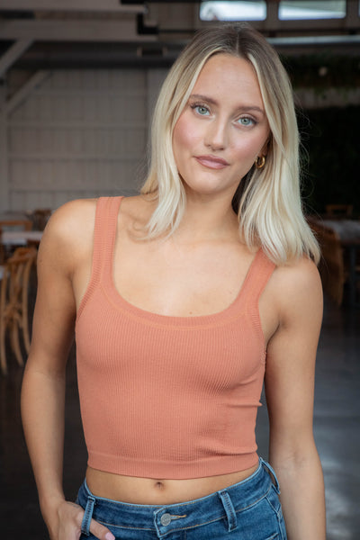 Miya Scoop Neck Crop Tank, Terracotta – North & Main Clothing Company