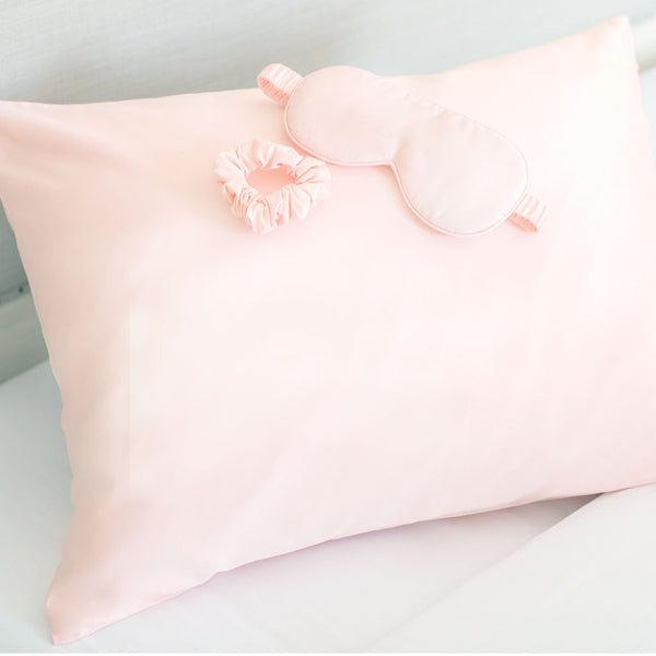 Goodnight Gorgeous Satin Sleep Set, Pink