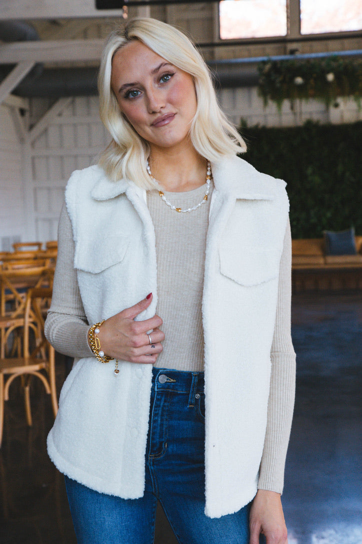 Lia Sherpa Fleece Button Down Vest, Cream
