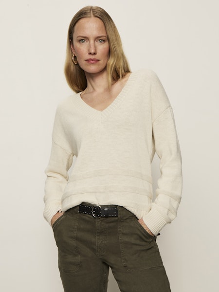 Classic V-Neck Sweater, Chalk | Sanctuary
