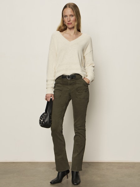 Classic V-Neck Sweater, Chalk | Sanctuary