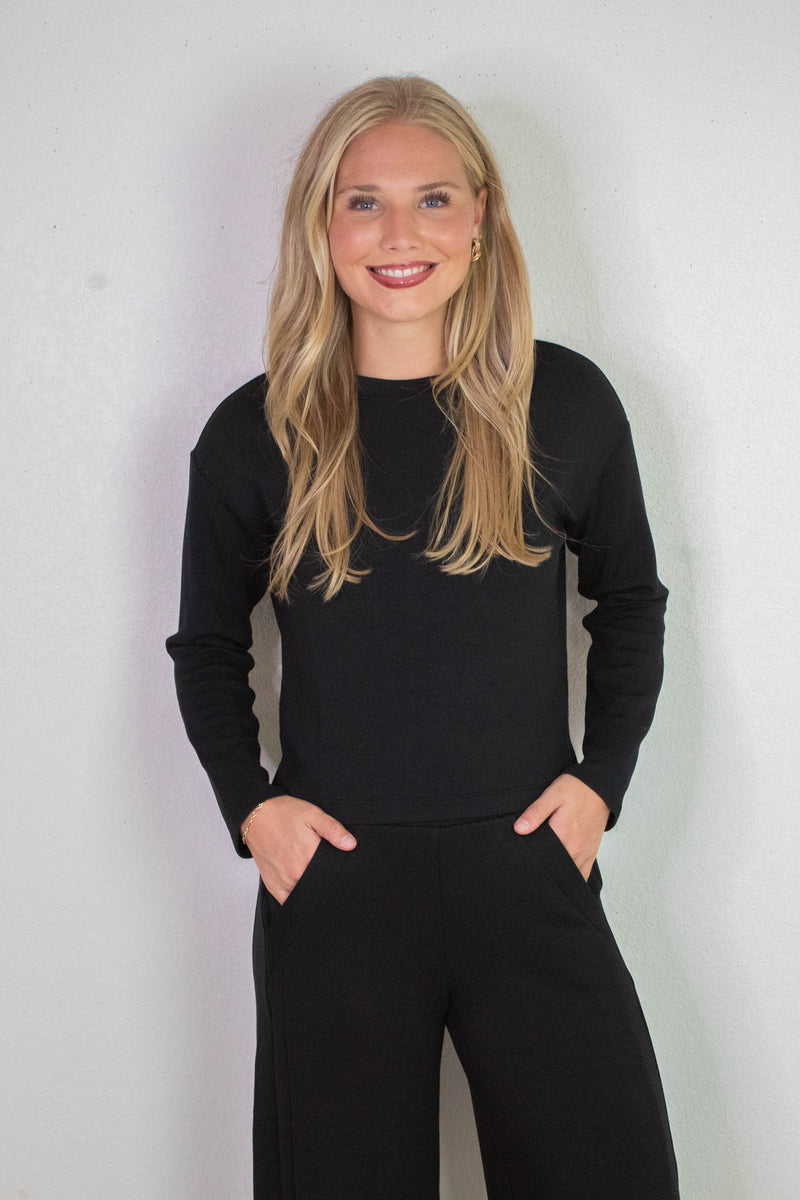 Airessentials Wide Leg Track Pant, Very Black | SPANX