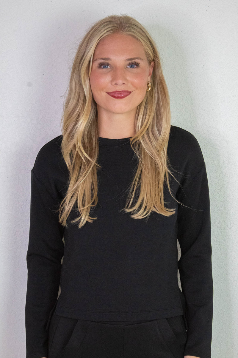Airessentials Side Slit Top, Very Black | SPANX