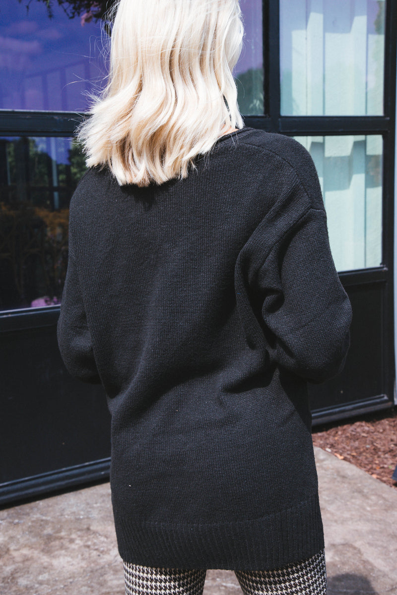 Casual Cozy V-Neck Sweater, Black | Sanctuary