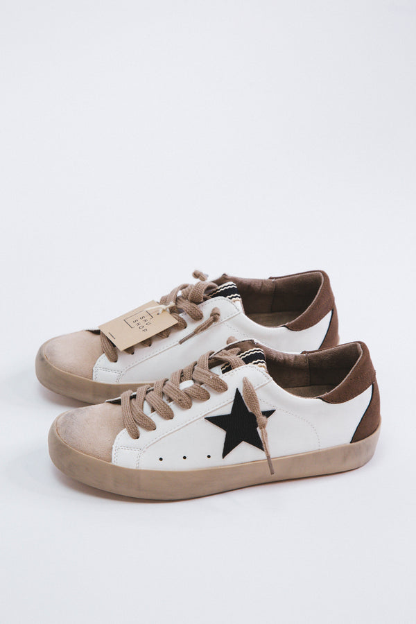 Pamela Star Sneakers, Brown | SHUSHOP