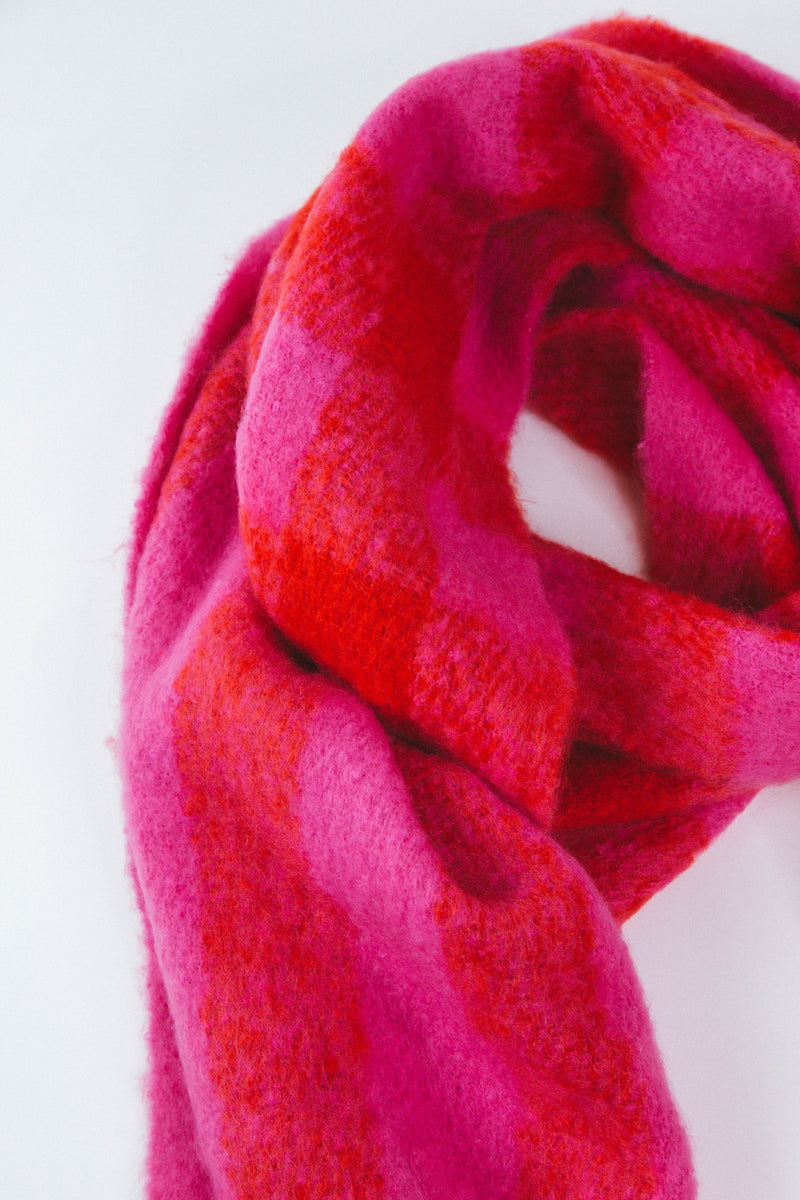 Noelle Knit Scarf, Red Pink