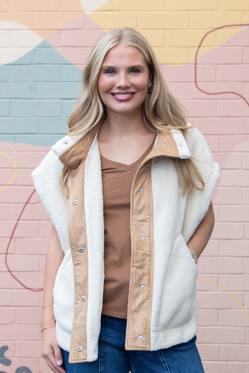 Jasmine Fleece Suede Contrast Vest, Ecru