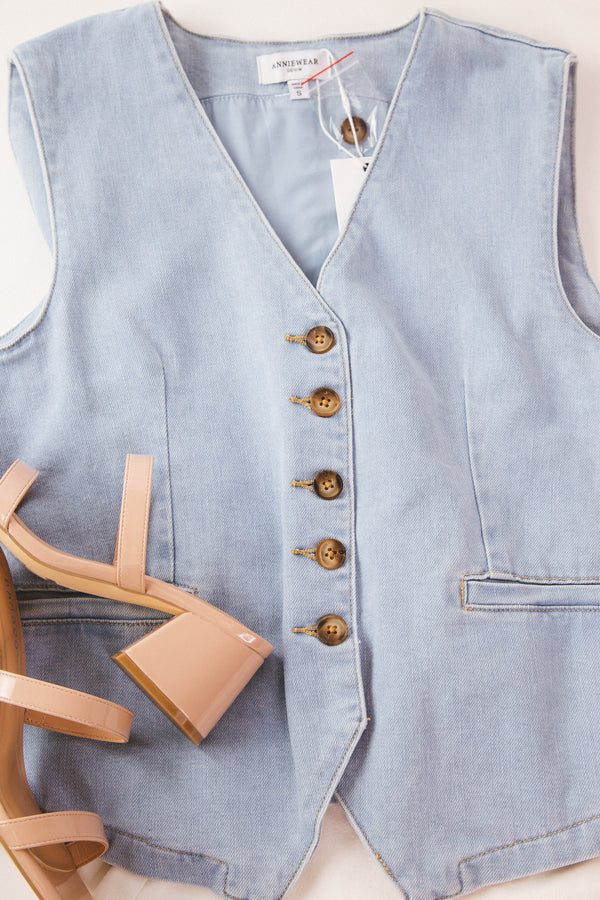 Elliana Denim Button Down Vest, Light Denim