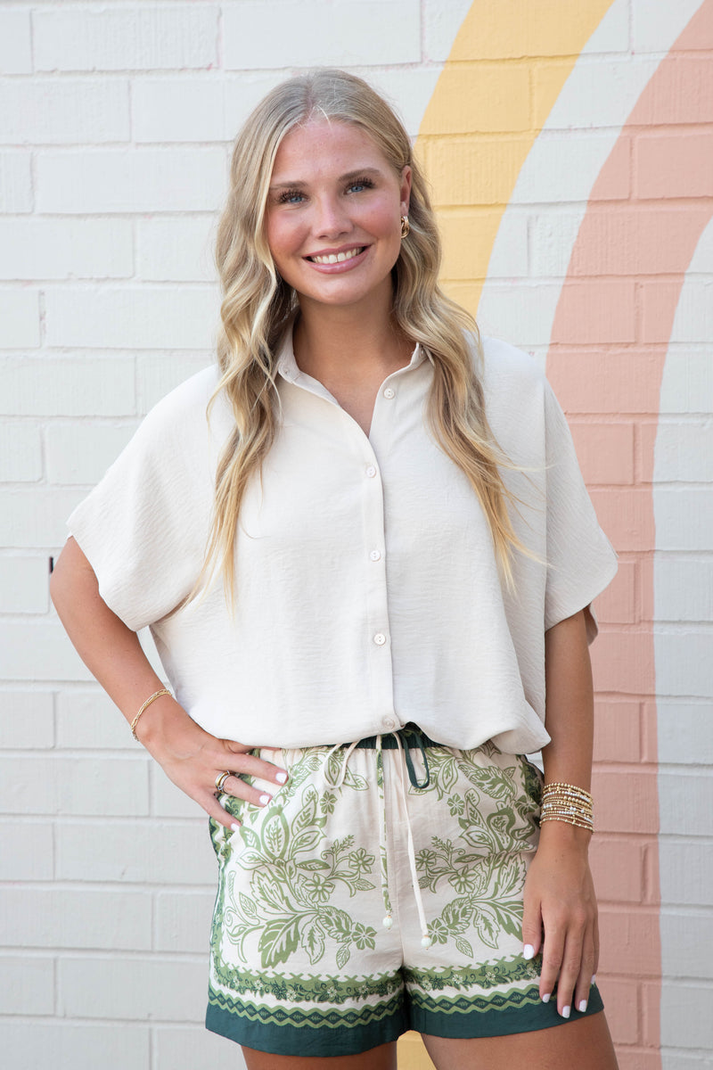 Darcy Border Print Shorts, Cream-Olive