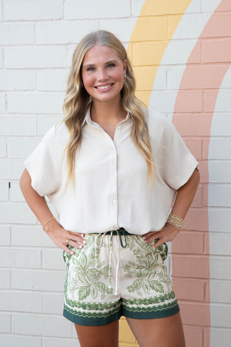 Darcy Border Print Shorts, Cream-Olive