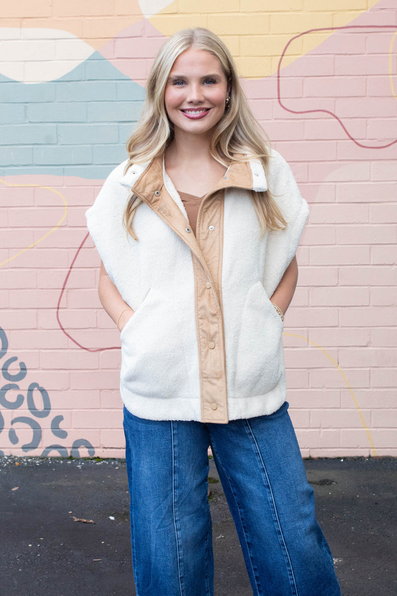 Jasmine Fleece Suede Contrast Vest, Ecru