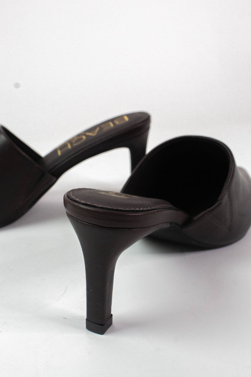 Garret Pointed Toe Heel, Coffee | Beach by Matisse