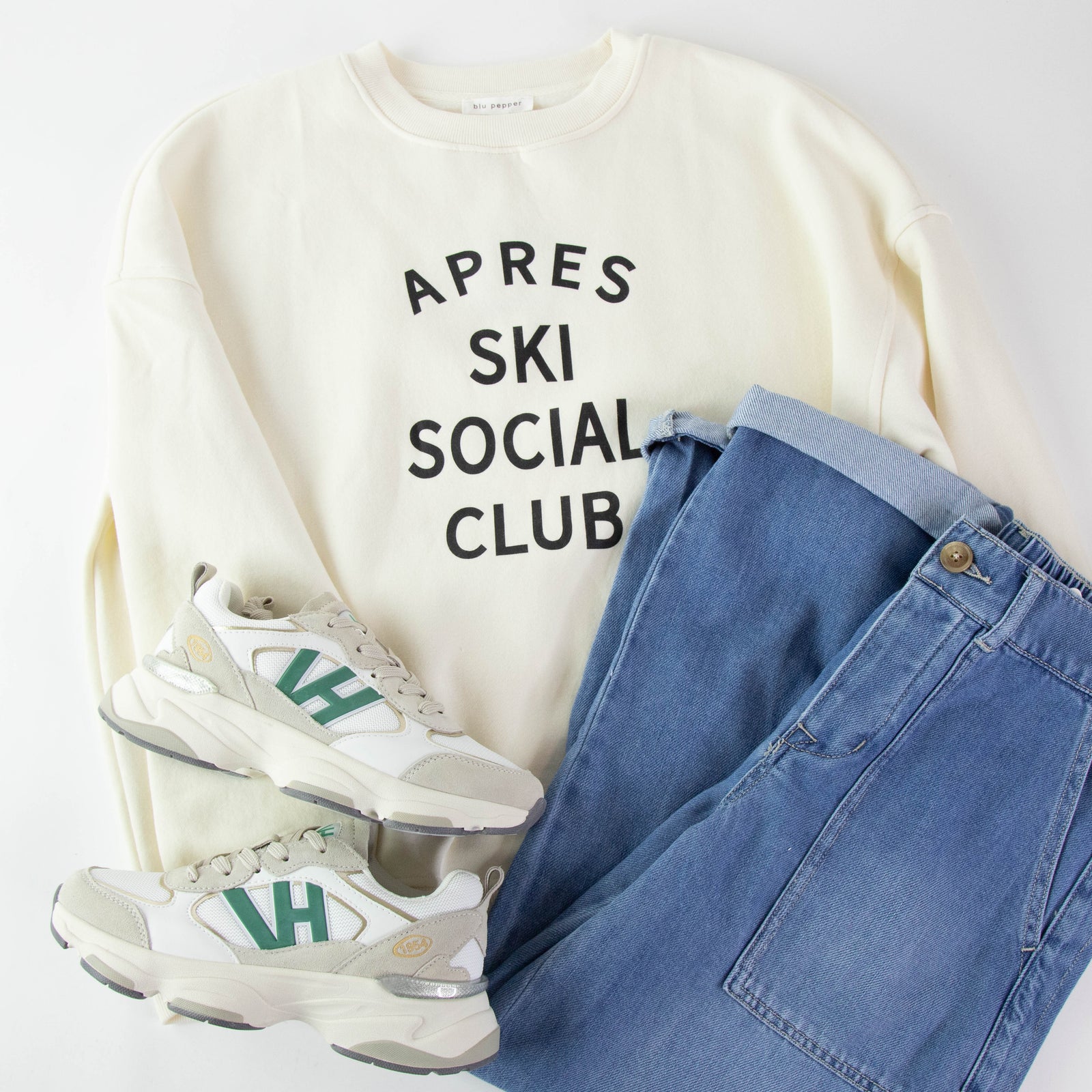 Apres Ski Social Club Sweatshirt, Cream – North Main Clothing