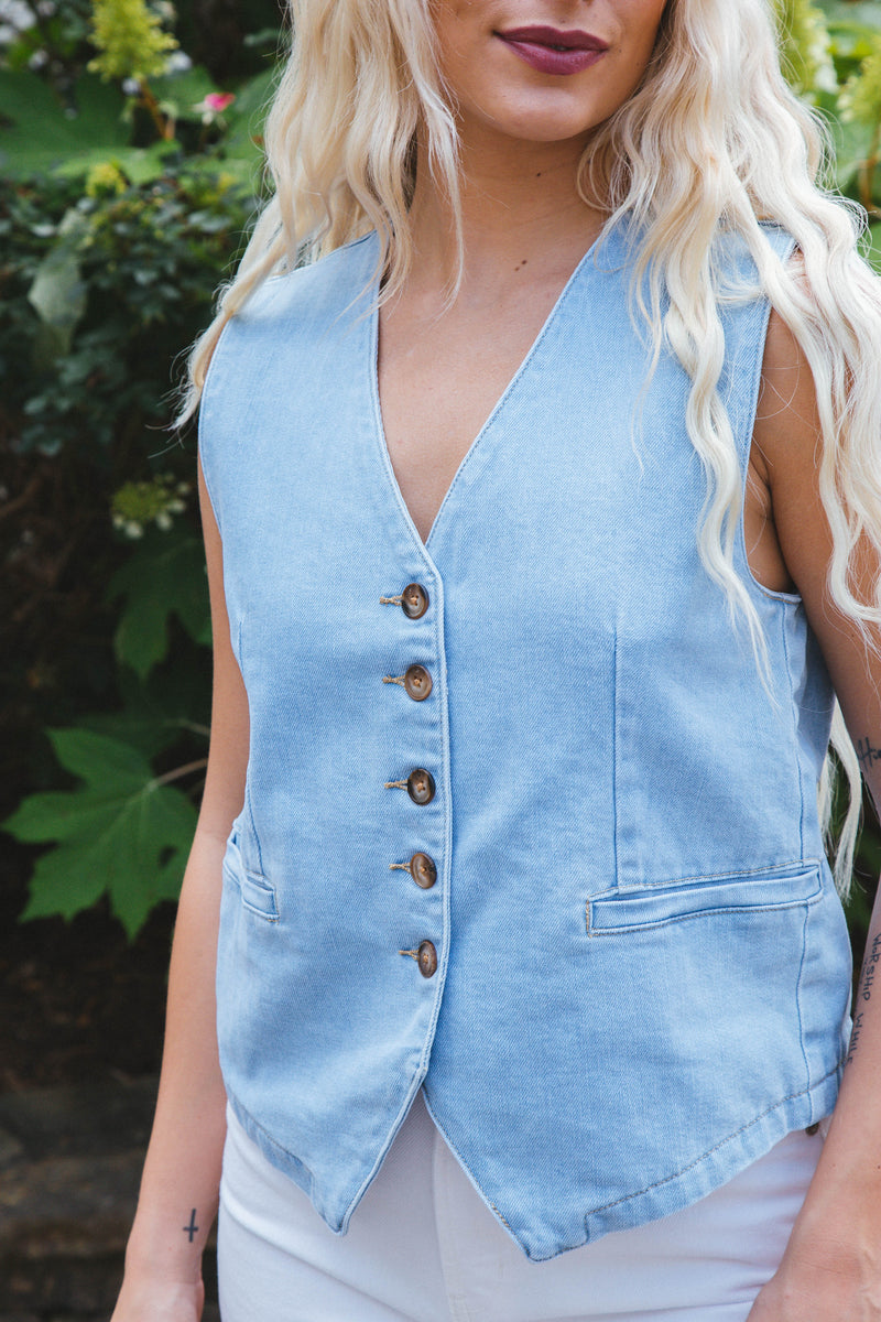 Elliana Denim Button Down Vest, Light Denim