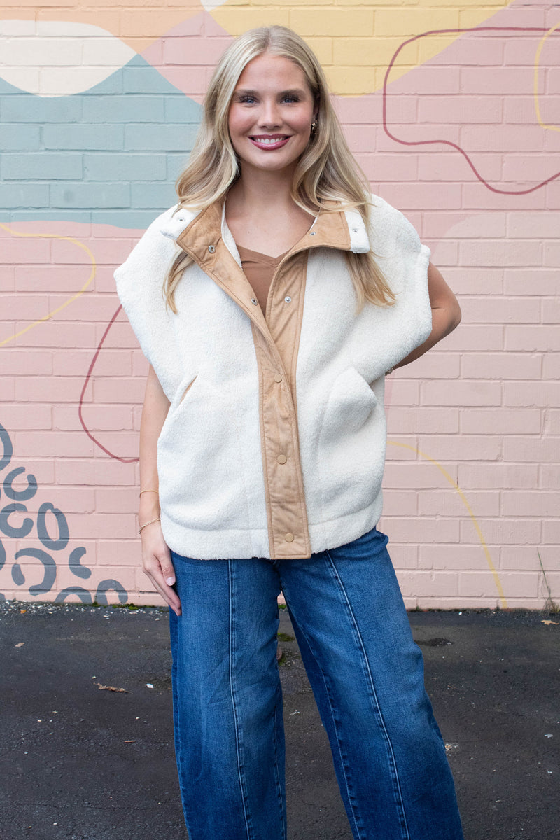 Jasmine Fleece Suede Contrast Vest, Ecru