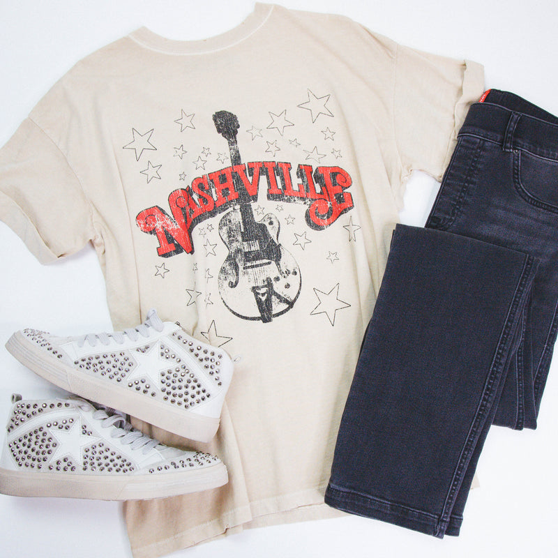 Nashville Guitar Tee, Sand | Girl Dangerous