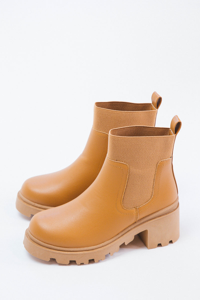 Vigor Lug Sole Bootie, Camel Crinkle