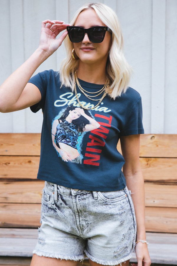 Shania Twain Tee, Vintage Black | Daydreamer