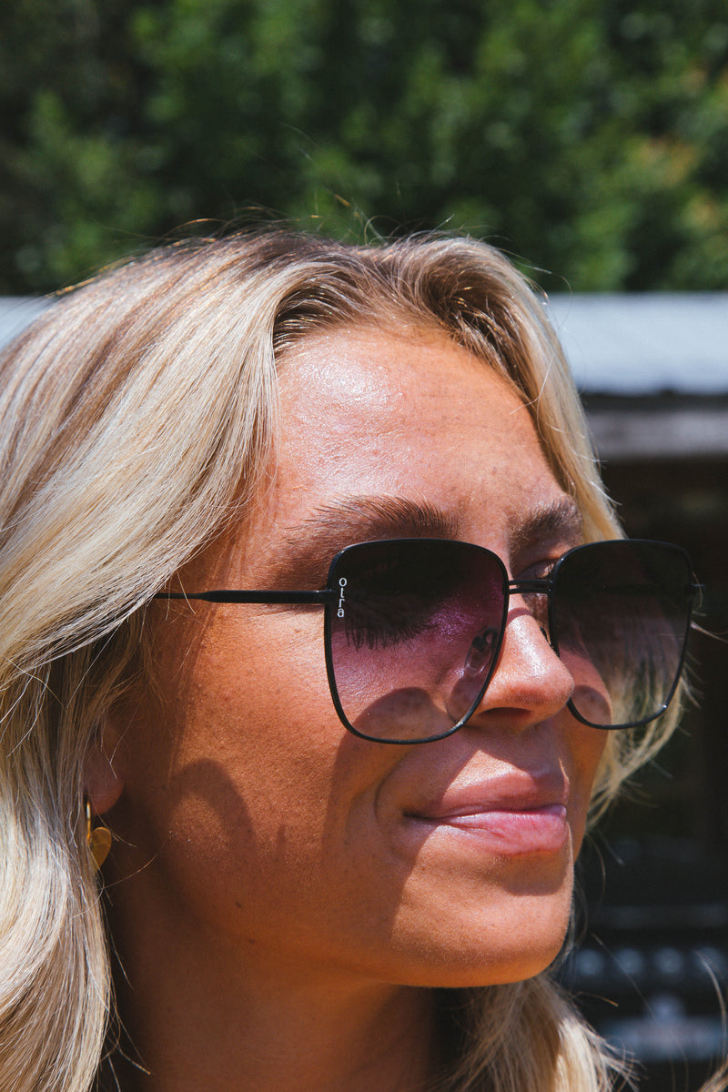 Rita Sunglasses, Black/Fade | Otra