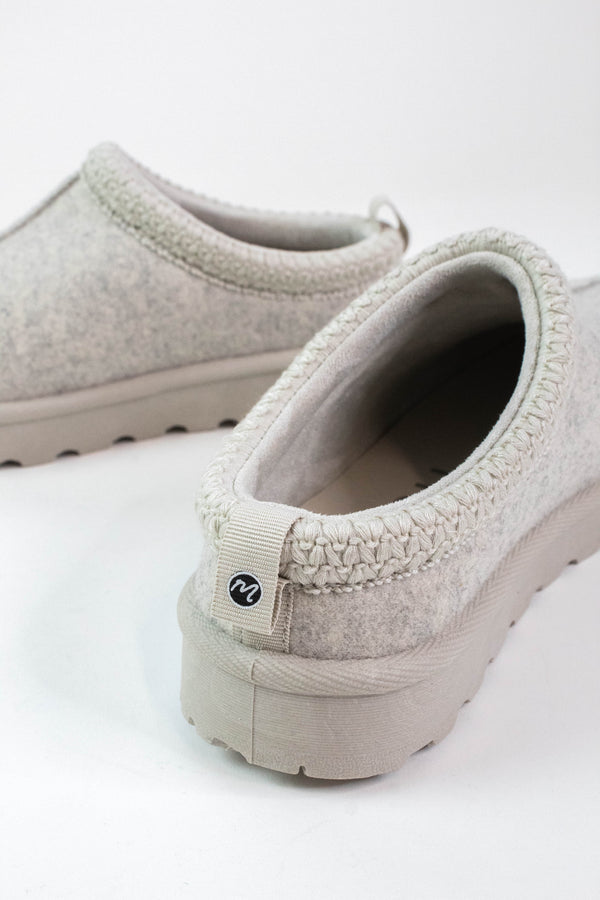 Zen Stitched Slippers, Oatmeal | Beach by Matisse