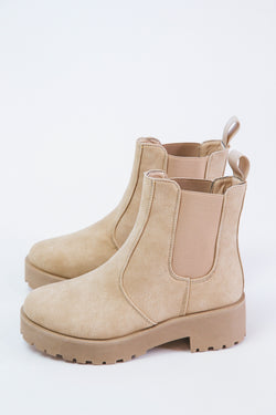 Margo Lug Sole Boot, Natural | Dirty Laundry