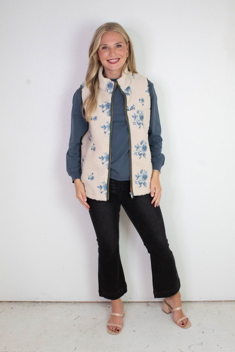 Viola Front Zip Vest, Cream Blue | RD Style