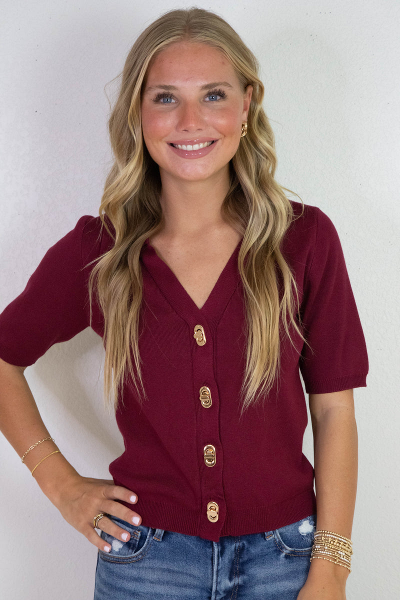 Harlow Gold Twist Lock Button Top, Burgundy