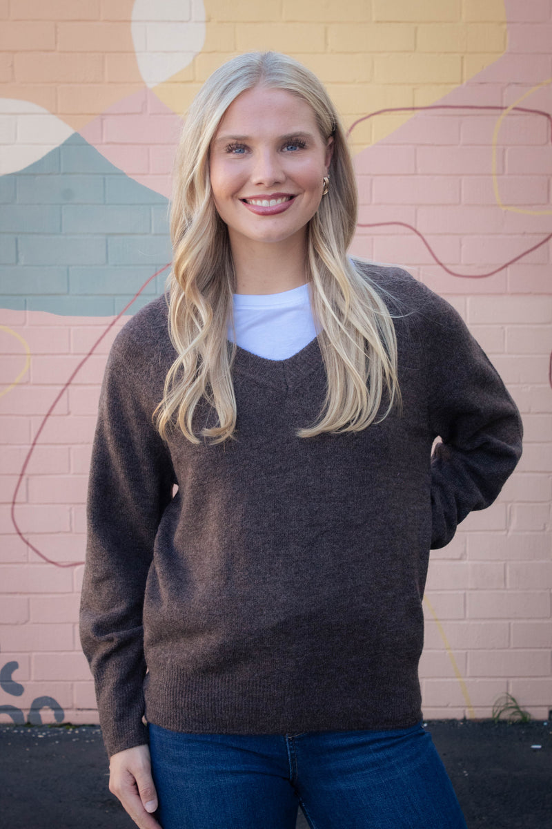 Lyra V-Neck Pullover Sweater, Brown