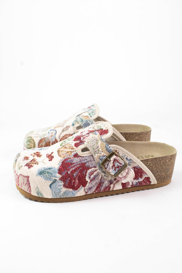 Qwest Platform Clogs, Beige Tapestry
