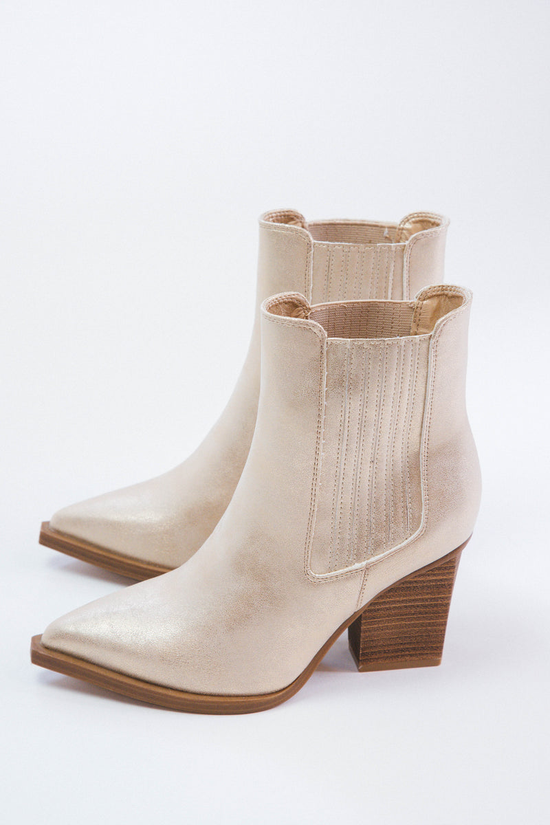 Prairie Metallic Pull On Bootie, Gold