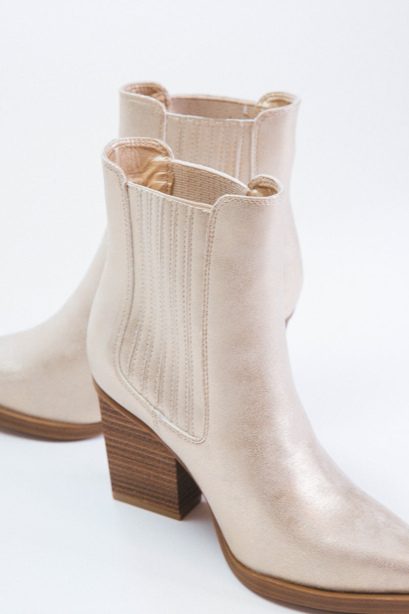 Prairie Metallic Pull On Bootie, Gold