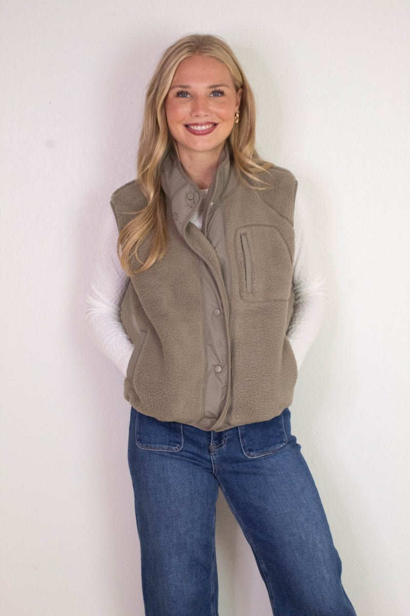 Elena Fleece Button Up Vest, Olive
