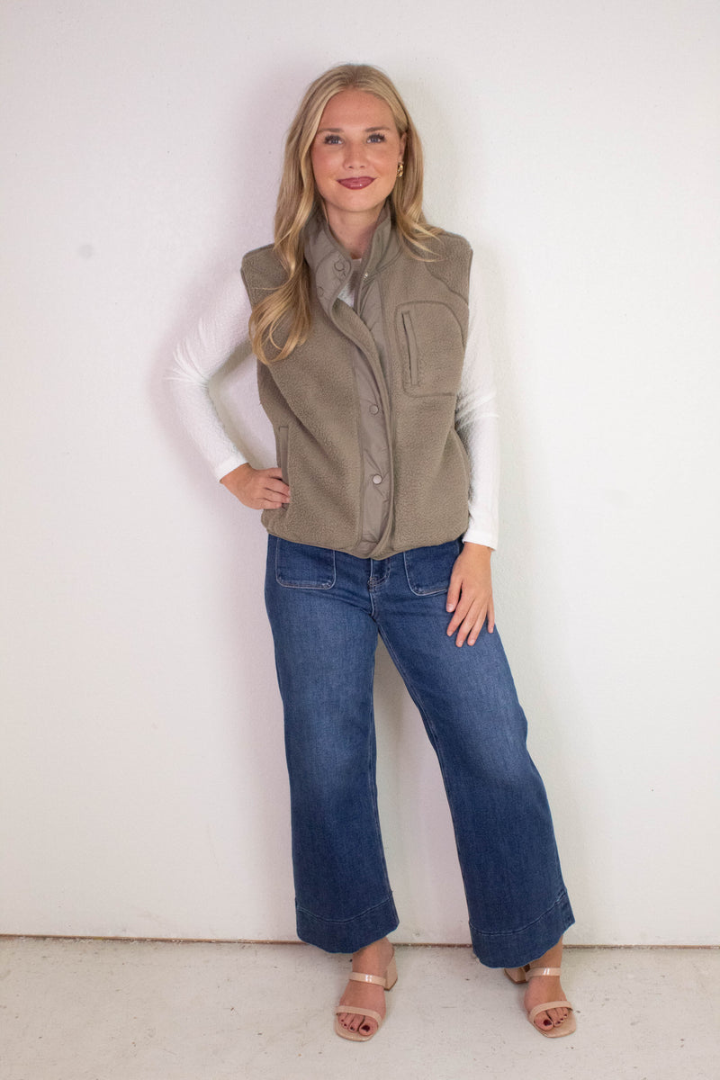 Kaia Crop Wide Leg Patch Pocket Jeans, Dark