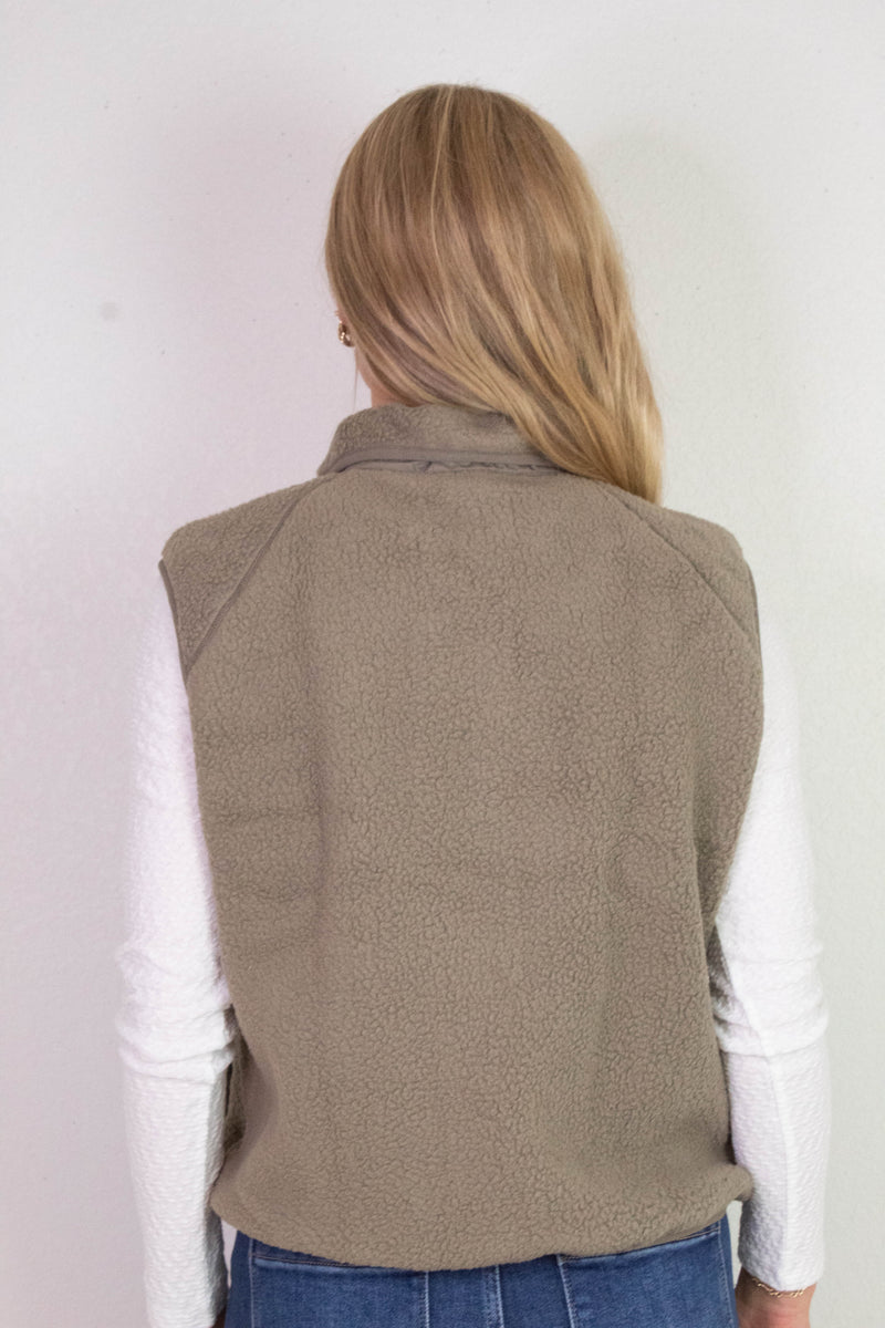 Elena Fleece Button Up Vest, Olive
