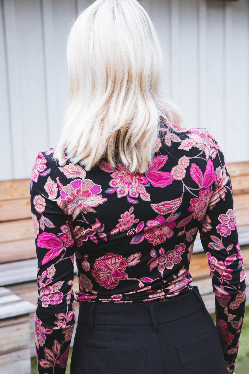 Slinky Mock Tee, Cranberry Blossom | Sanctuary