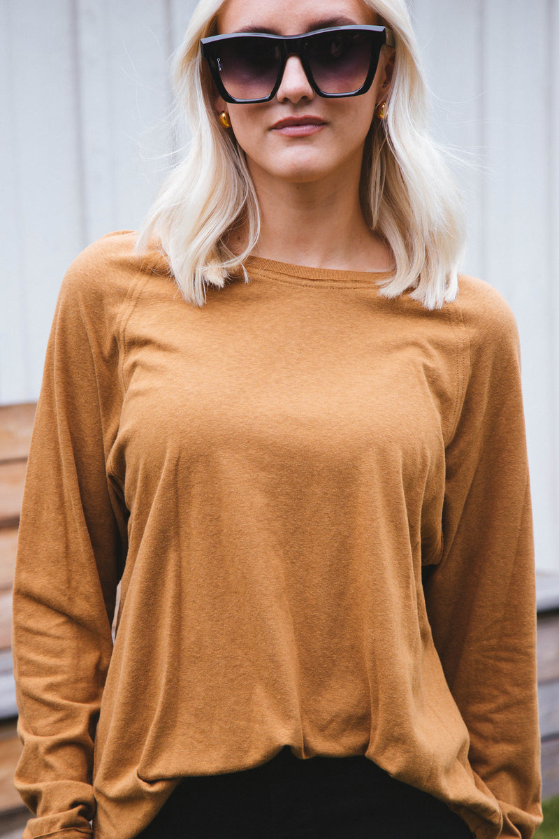 Ridge Raglan Tee, Pale Brown