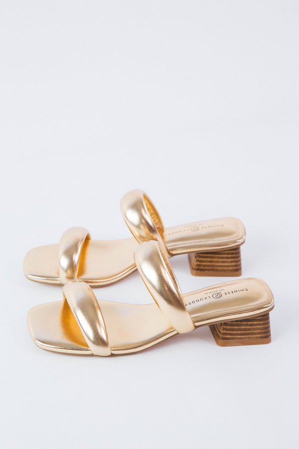 Alistair Metallic Dress Slide, Gold | Chinese Laundry