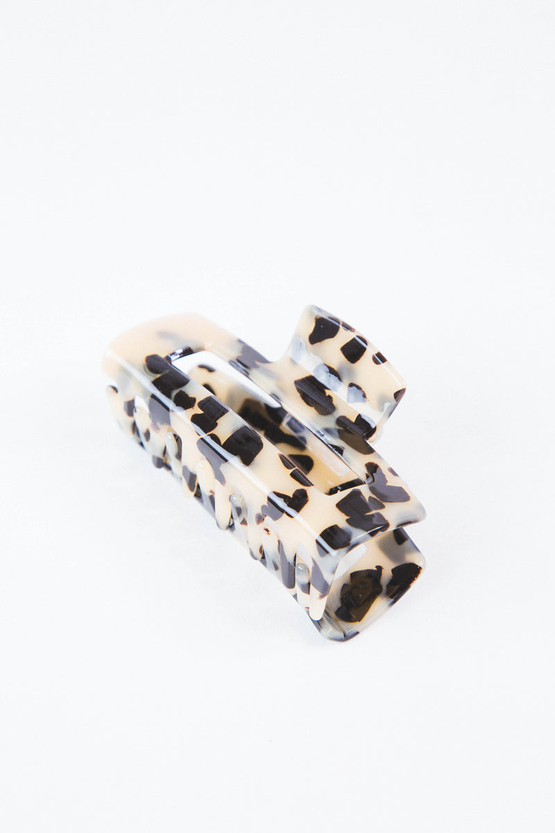 Natalie Marble Hair Claw, Tan Tortoise