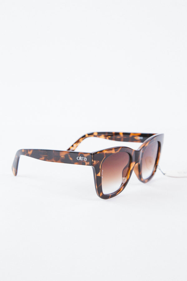 Cece Round Wayfarer Sunglasses, Tortoiseshell/Brown Fade | Otra