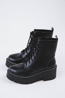 Fling Lace Up Chunky Combat, Black