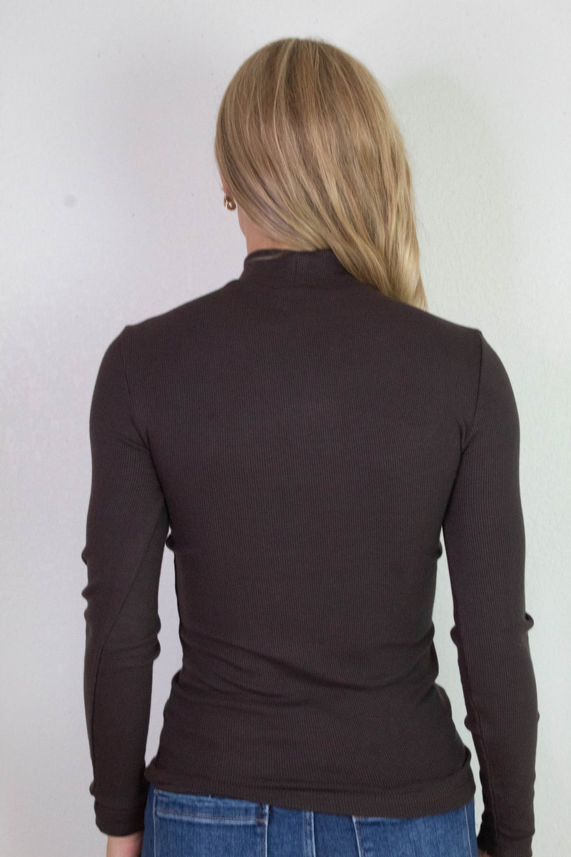 Mock Neck Essential Top, Semi Sweet | Sanctuary