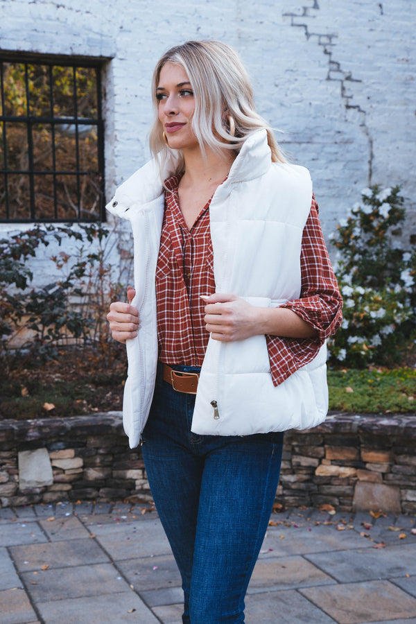 Jalyssa Zip Up Puffer Vest, Ivory