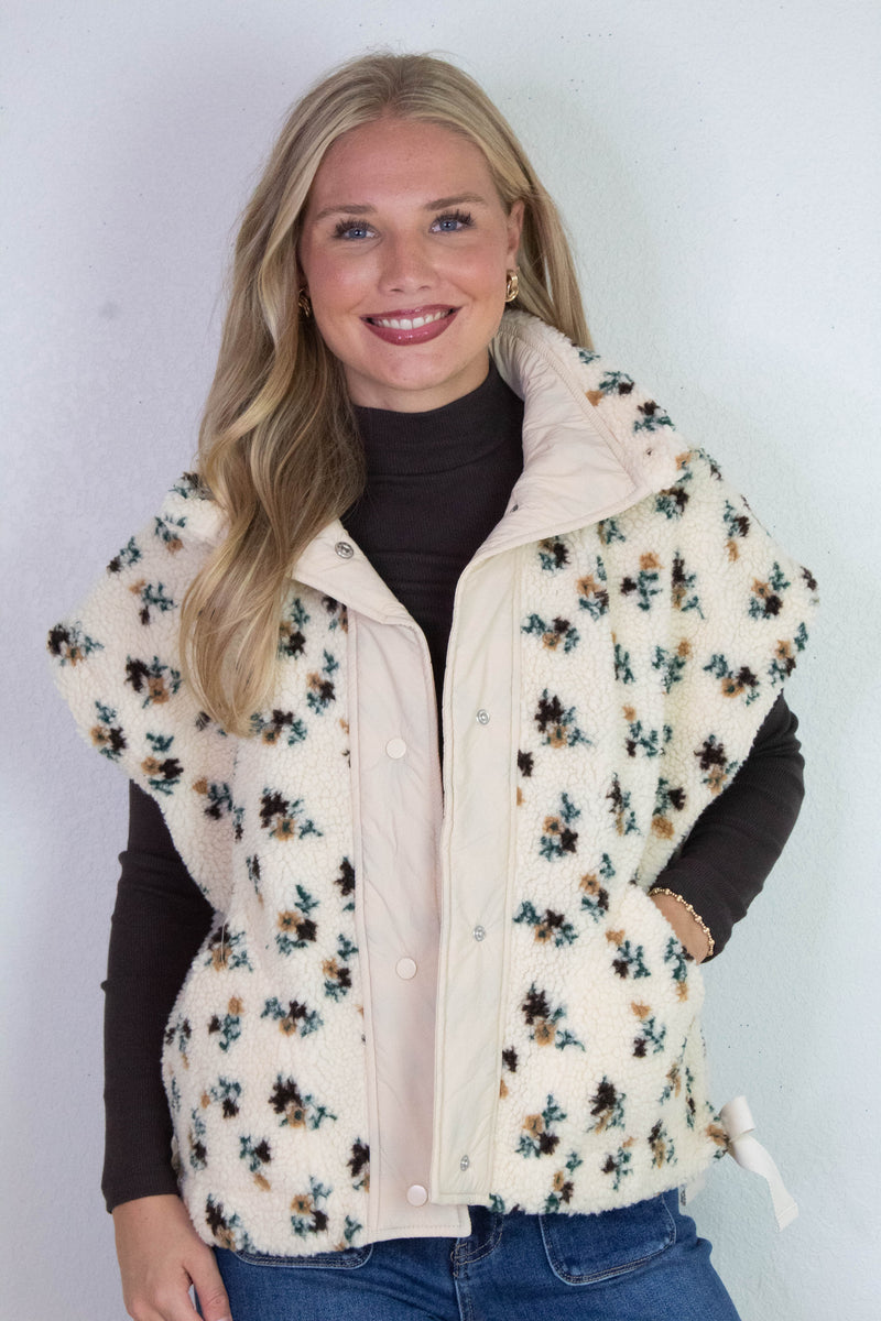 Naomi Floral Oversized Sherpa Vest, Ivory Multi