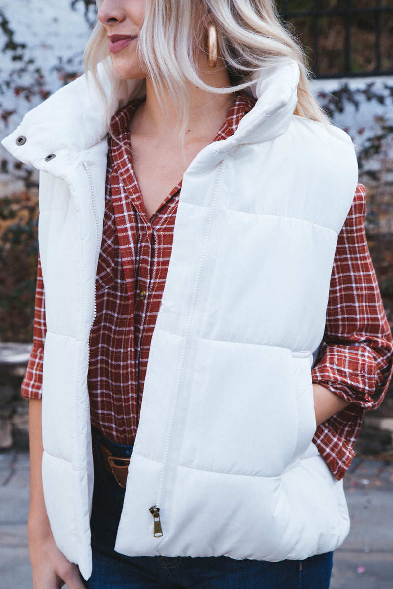 Jalyssa Zip Up Puffer Vest, Ivory