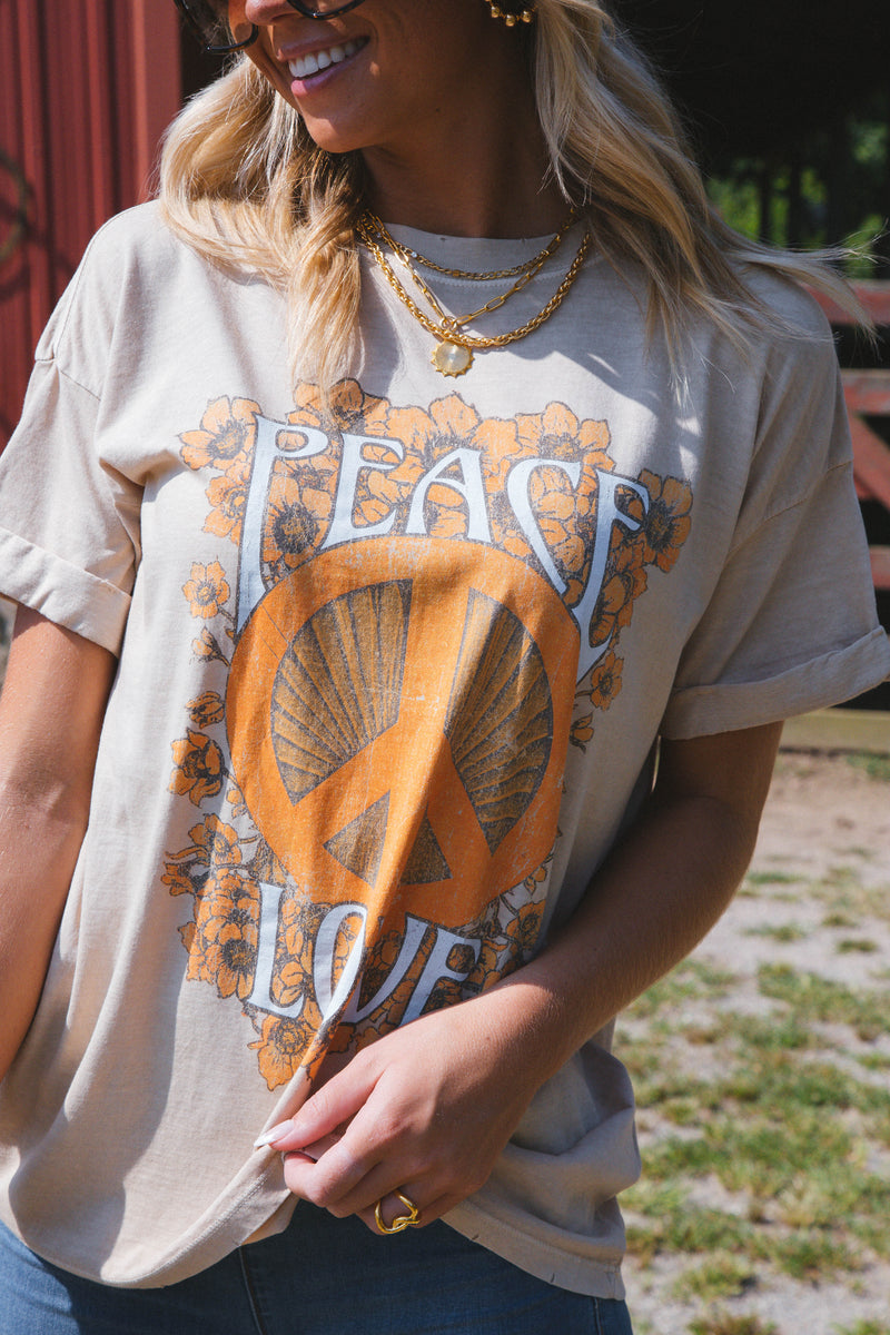 Peace Love Tee, Sand | Girl Dangerous