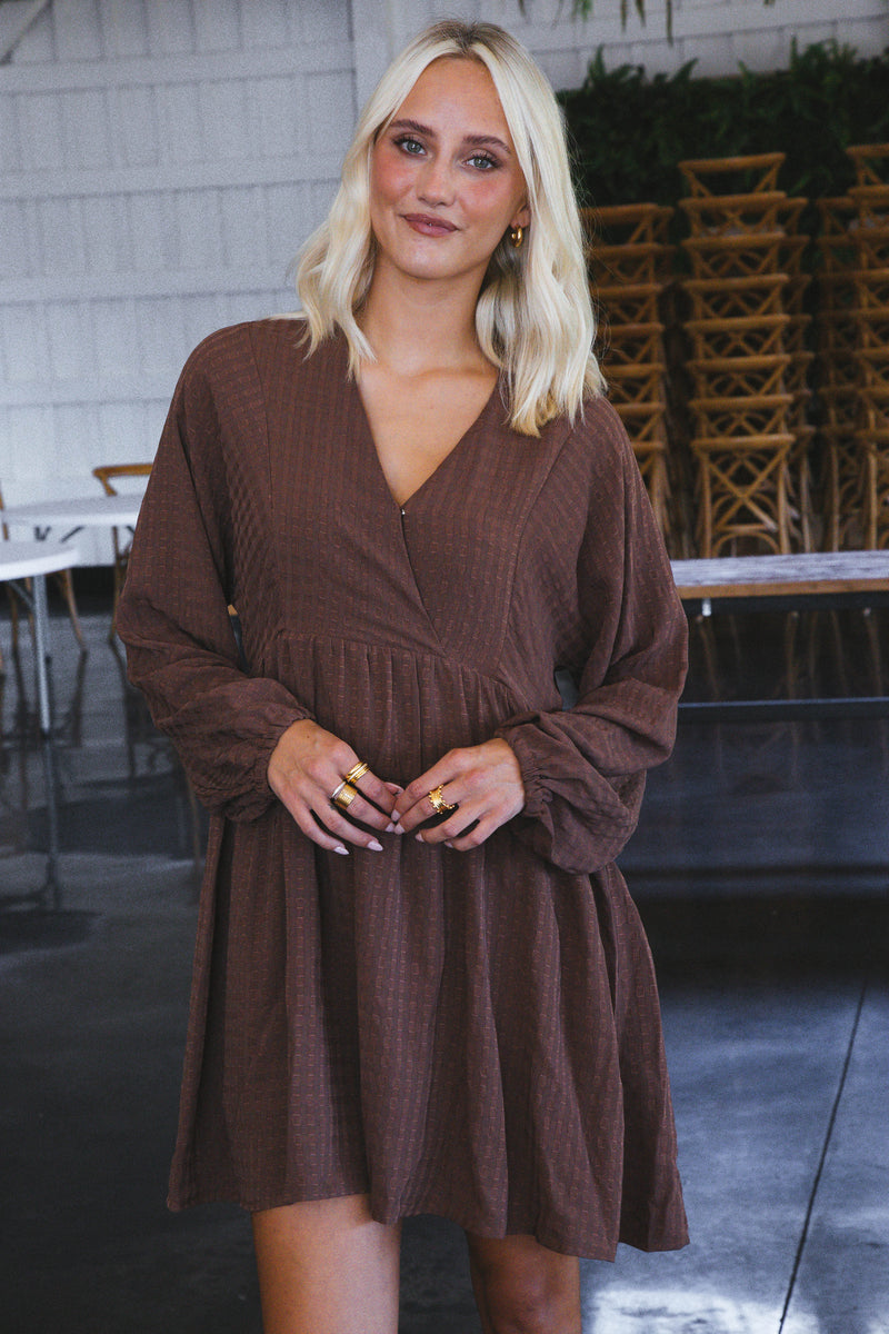 Leah Long Sleeve Tiered Tie Back Dress, Chocolate
