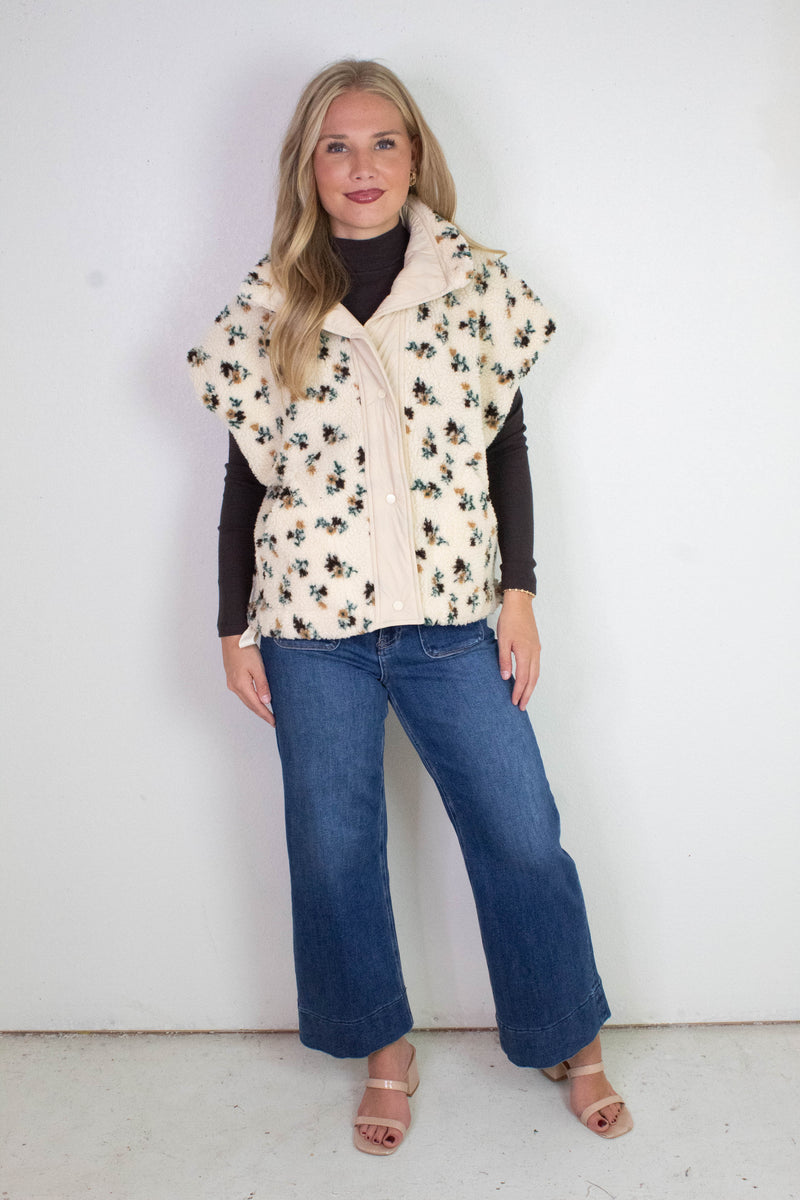 Naomi Floral Oversized Sherpa Vest, Ivory Multi