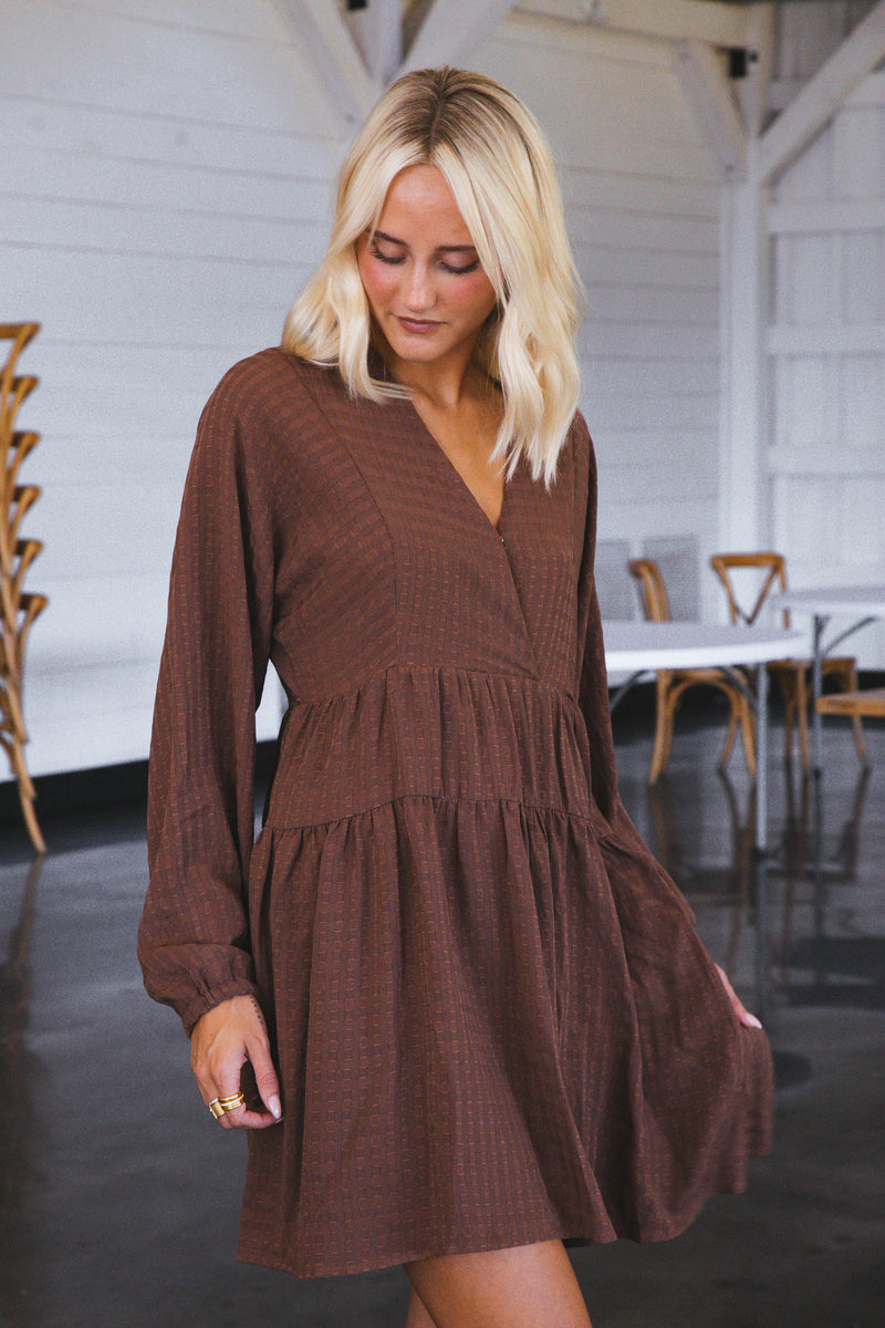 Leah Long Sleeve Tiered Tie Back Dress, Chocolate