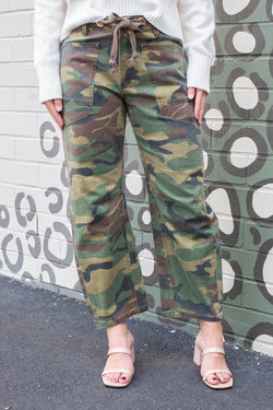 Alana Mid Rise Barrel Leg Pants, Camo